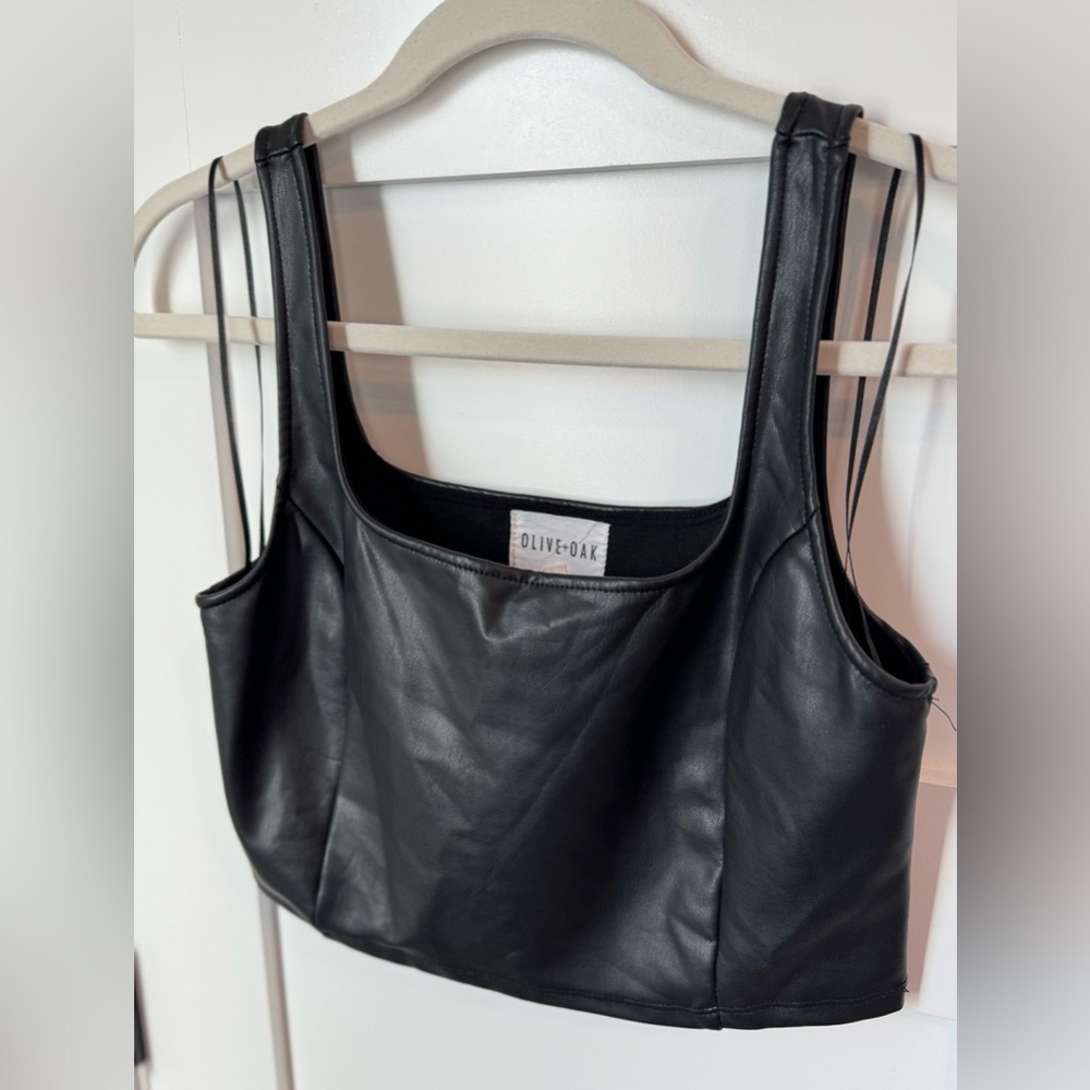 Olive & Oak Black Women's Faux Leather Crop Top size medium